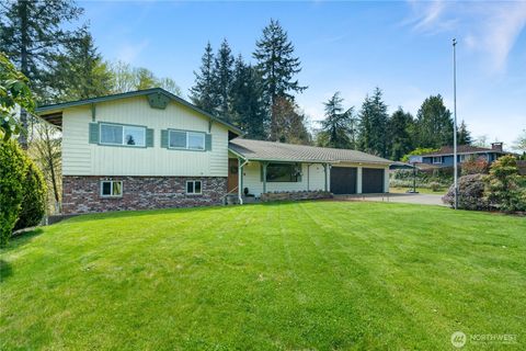 Photo of 516 Lucky Lane, Aberdeen, WA 98520 (MLS # 2511553)
