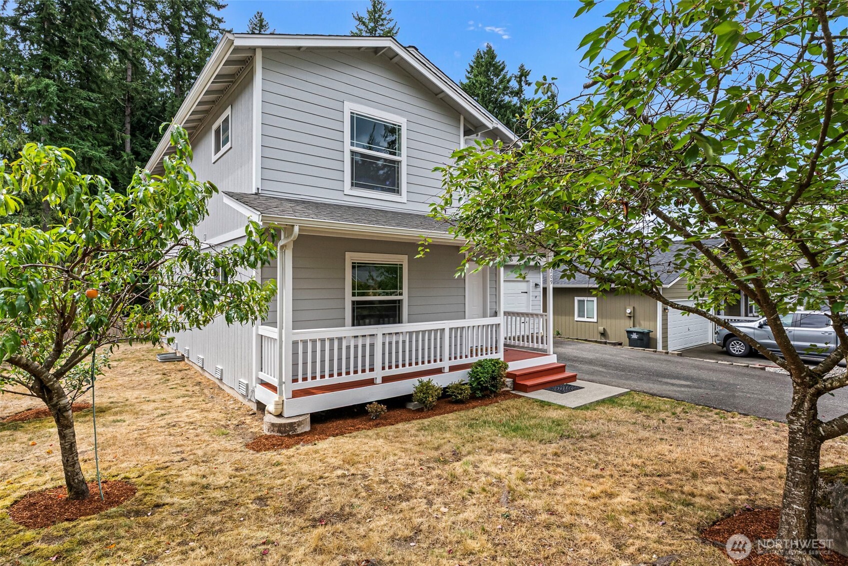 209 NE Max William Loop