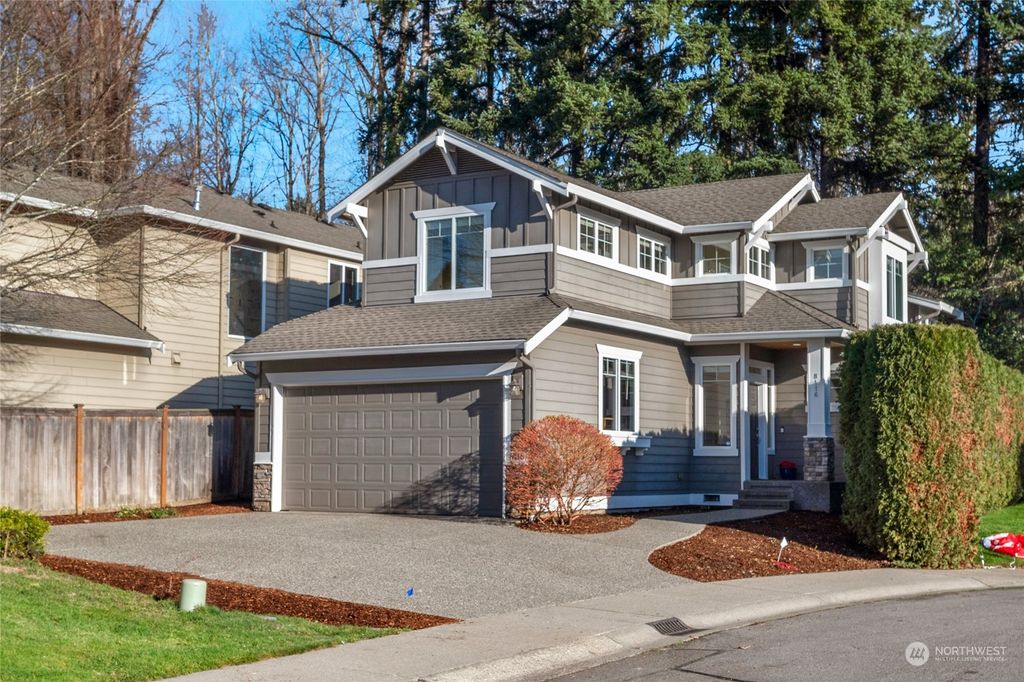 Photo of 8116 NE 179th Place, Kenmore, WA 98028 (MLS # 2185168)