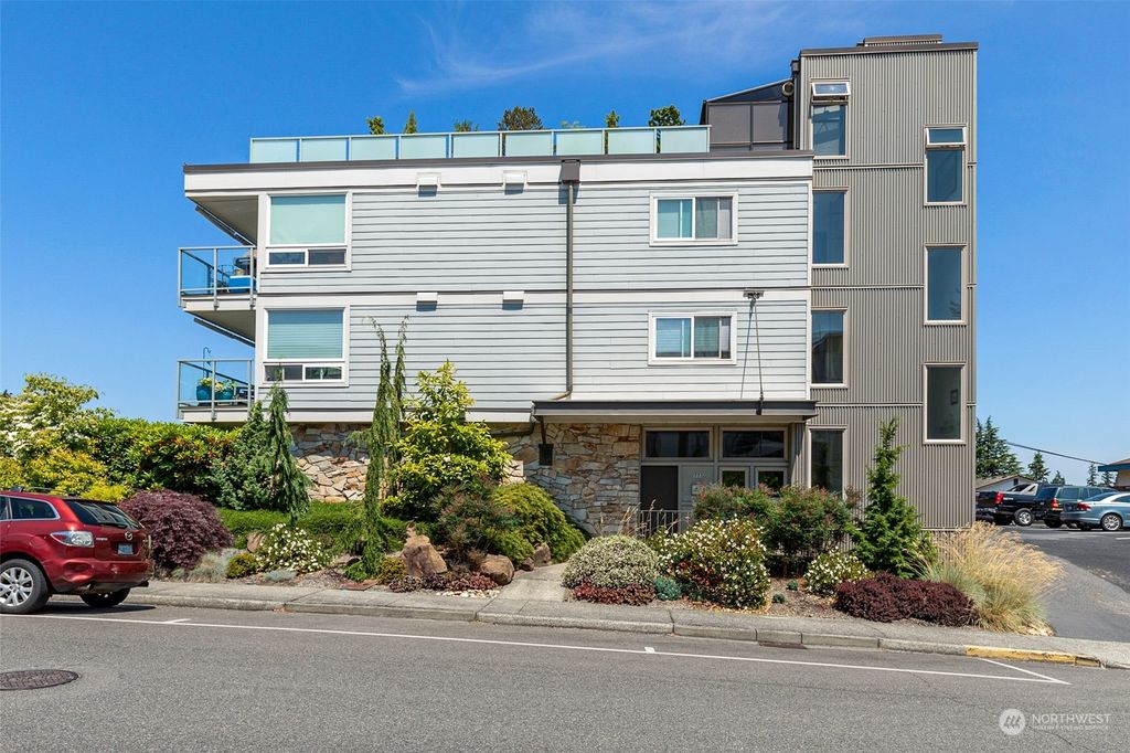 Photo of 555 Alder Street #B2, Edmonds, WA 98020 (MLS # 2134235)