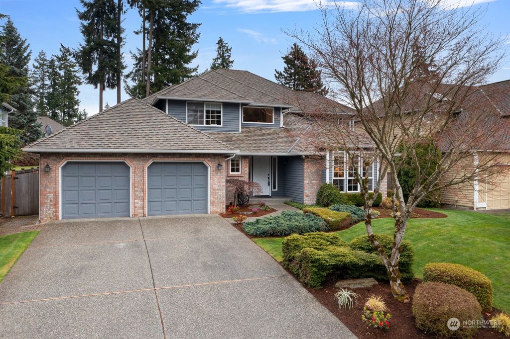 Photo of 15923 28th Drive SE, Mill Creek, WA 98012 (MLS # 2052956)