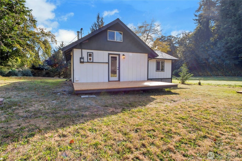 8990 SE Colvos Drive