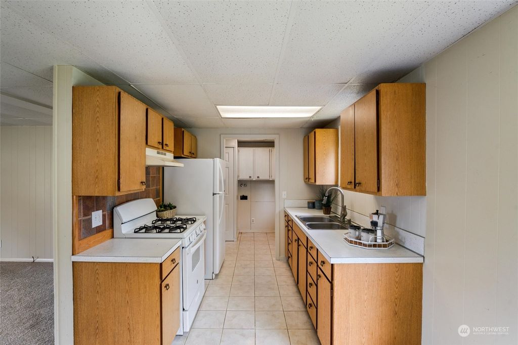 listing image 9361384008964621410