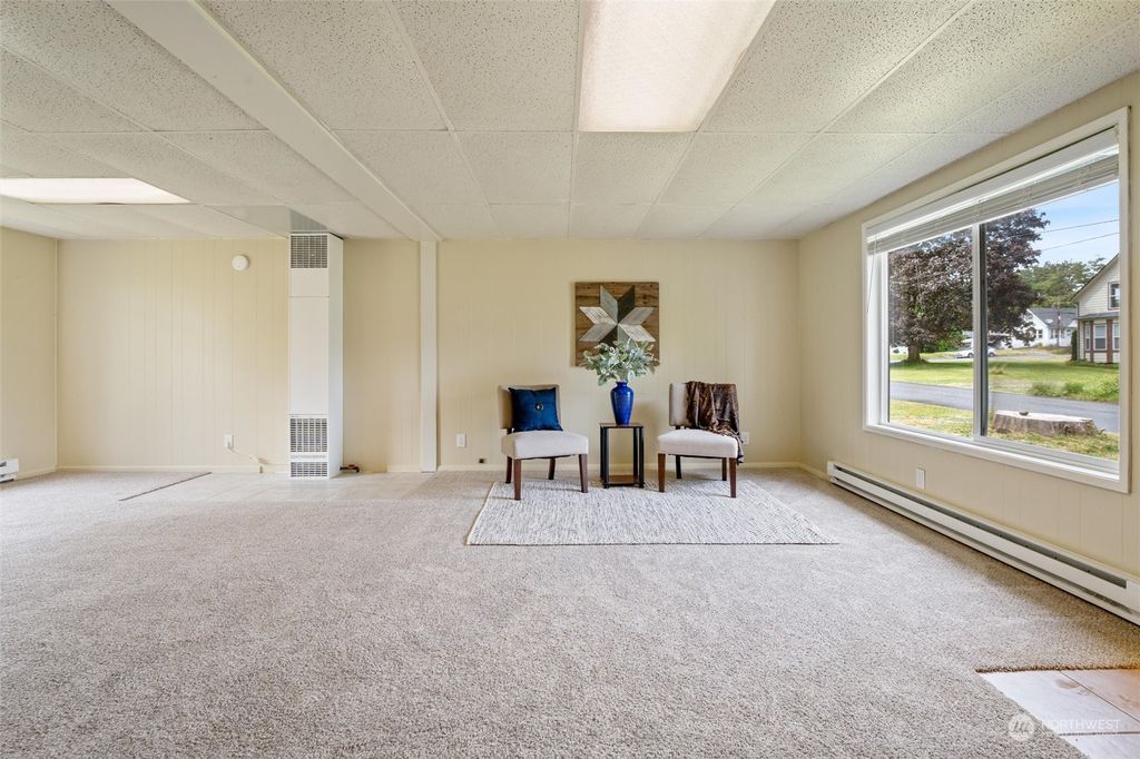 listing image 9361438212659996309
