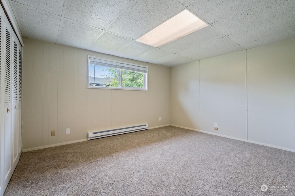 listing image 9361667293944809965