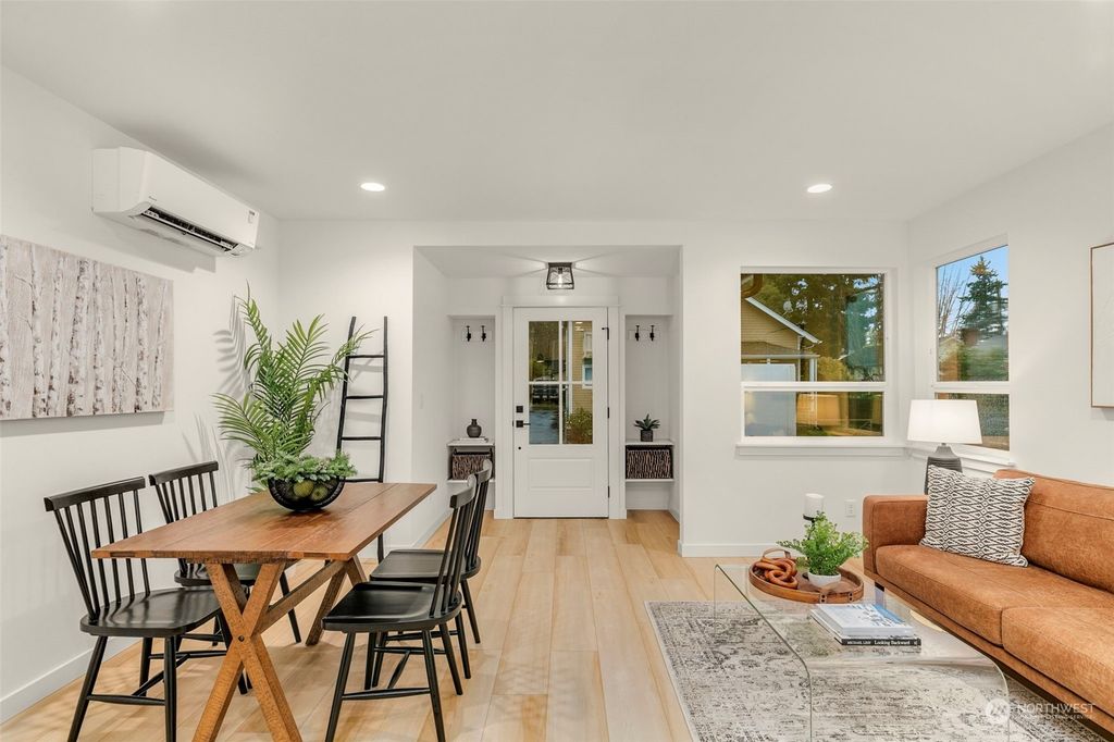 Photo of 8913 8th Avenue NE, Seattle, WA 98115 (MLS # 2184491)