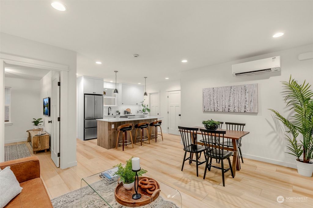 Photo of 8913 8th Avenue NE, Seattle, WA 98115 (MLS # 2184491)