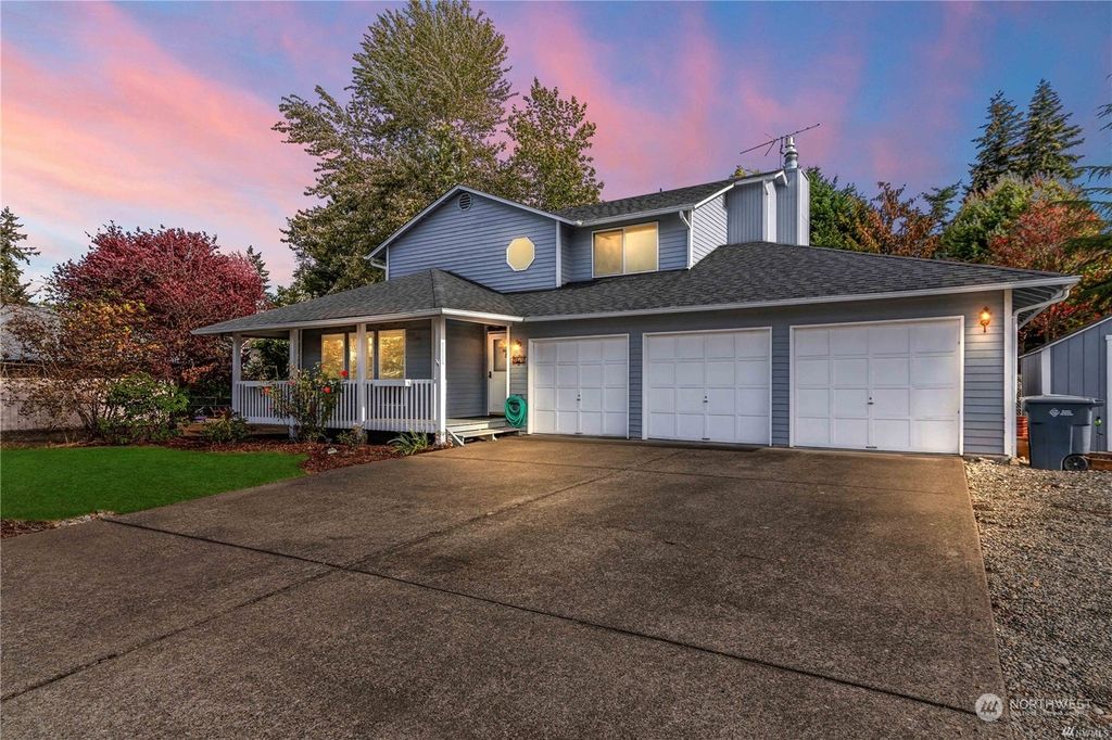 Photo of 304 17th Avenue Ct, Milton, WA 98354 (MLS # 2026491)