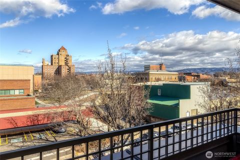 Photo of 175 N 4th Avenue, Walla Walla, WA 99362 (MLS # 2490266)