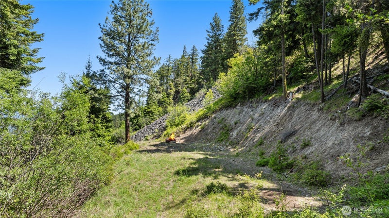 1208 Rodeo Road