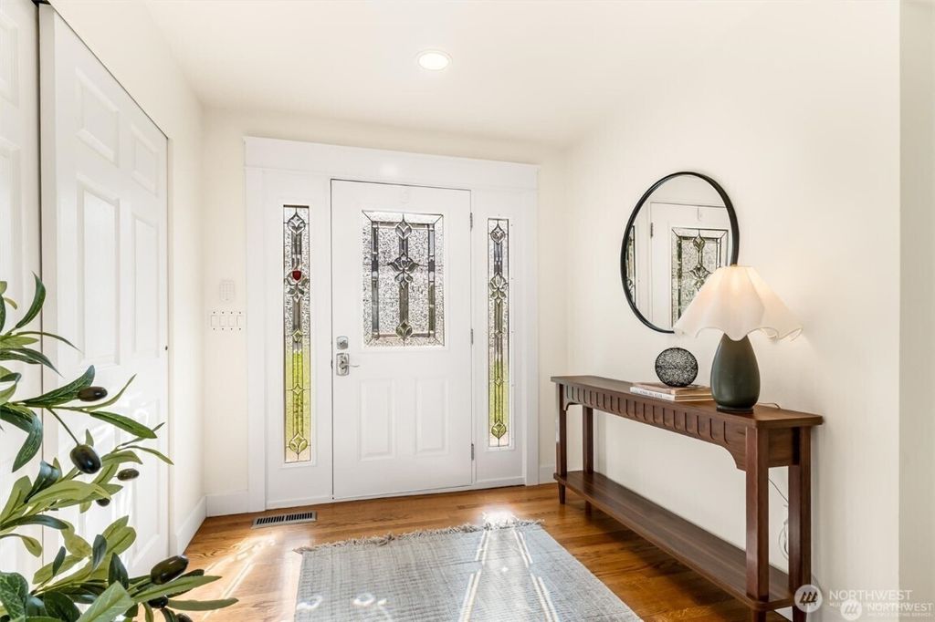 Photo of 1539 Mukilteo Lane, Mukilteo, WA 98275 (MLS # 2457652)