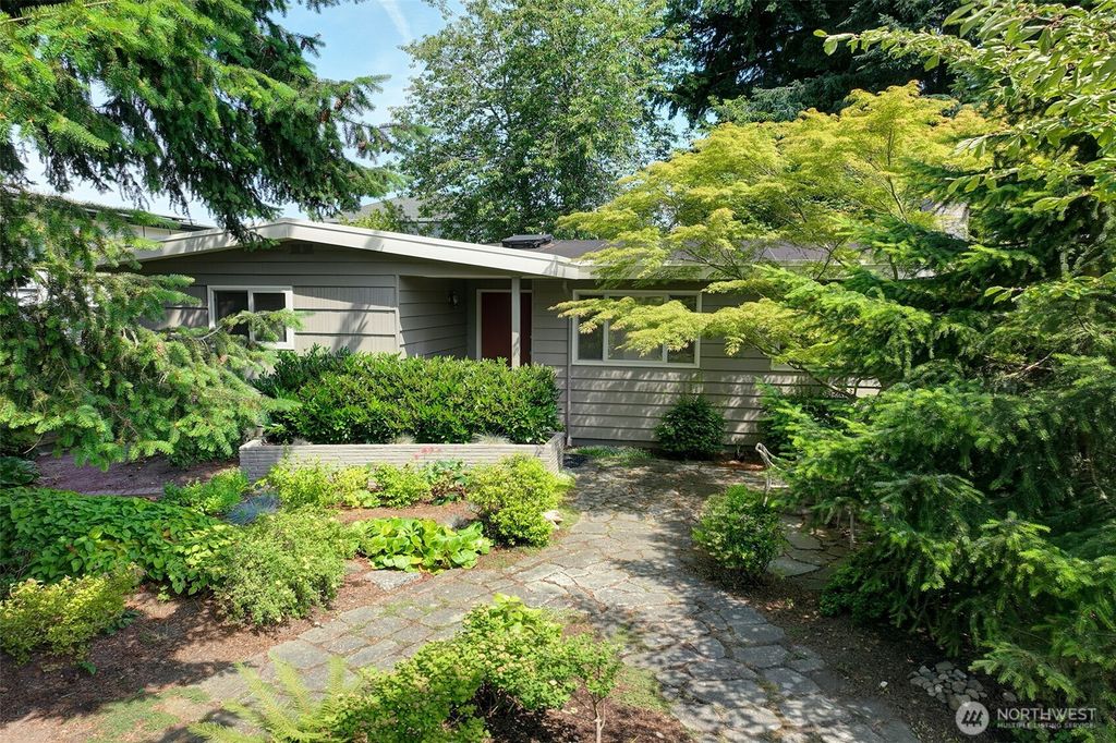 Photo of 614 NW 126th Place, Seattle, WA 98177 (MLS # 2380560)