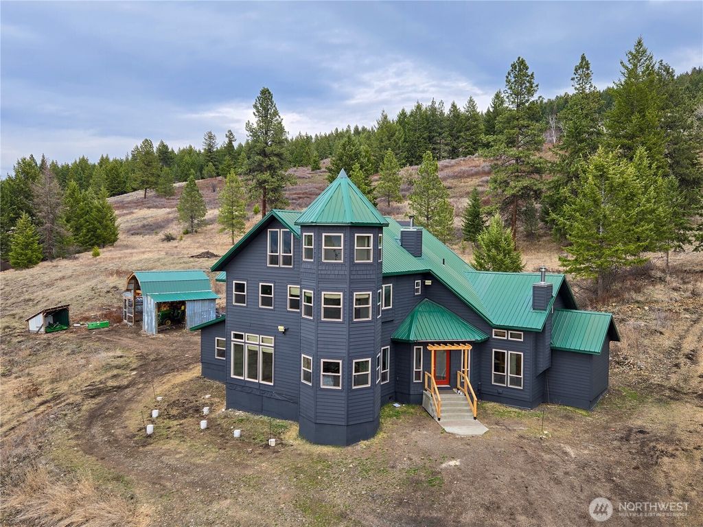 Photo of 15 Anfair Lane, Curlew, WA 99118 (MLS # 2502493)