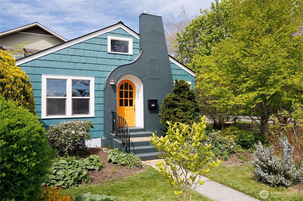 Photo of 1715 H Street, Bellingham, WA 98225 (MLS # 2513855)