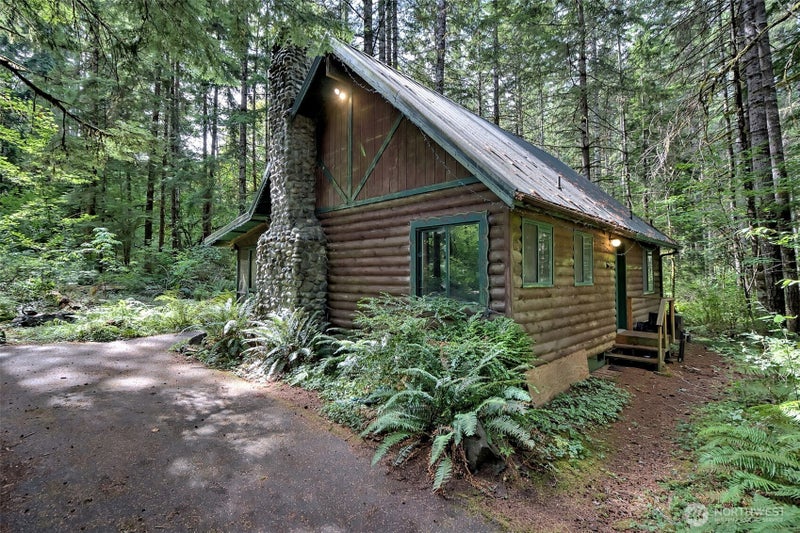 832 N Lake Cushman Road