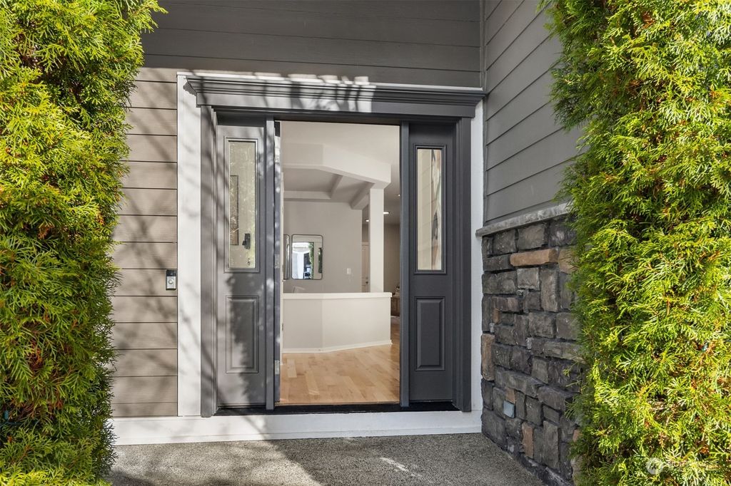 Photo of 3430 NE Madison Way, Issaquah, WA 98029 (MLS # 2324715)