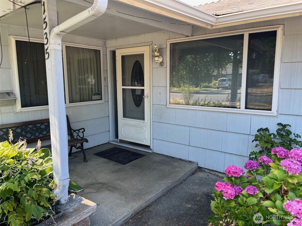 Photo of 1535 23rd Street SE, Auburn, WA 98002 (MLS # 2416918)