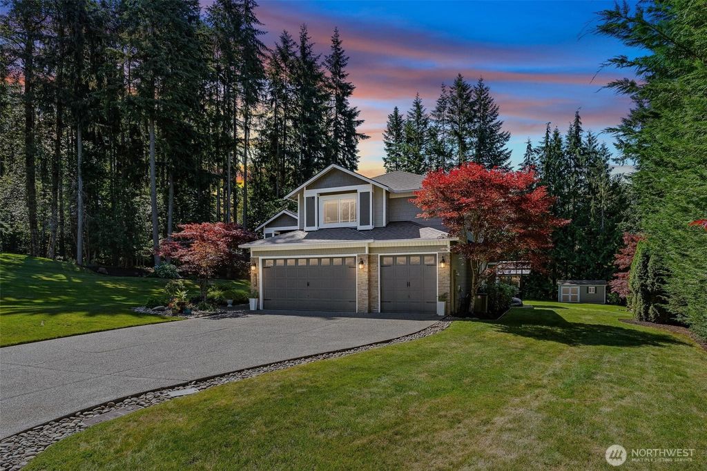 Photo of 10427 205th Drive SE, Snohomish, WA 98290 (MLS # 2402858)