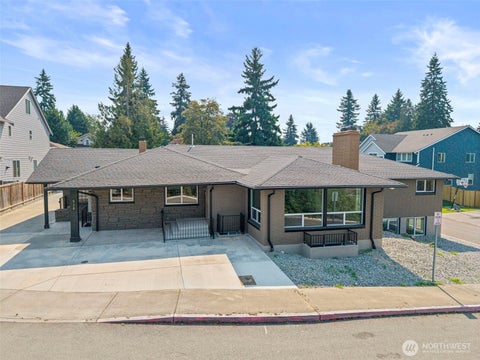 Photo of 1008 E Guiberson Street, Kent, WA 98030 (MLS # 2590571)