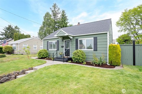 827 S Geiger Street Tacoma WA 98465