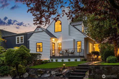 4318 NE 41st Street Seattle WA 98105