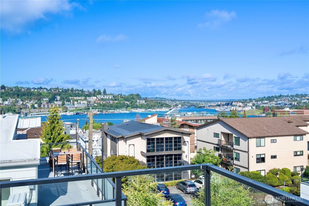 Photo of 2218 Franklin Avenue E #C, Seattle, WA 98102 (MLS # 2434989)