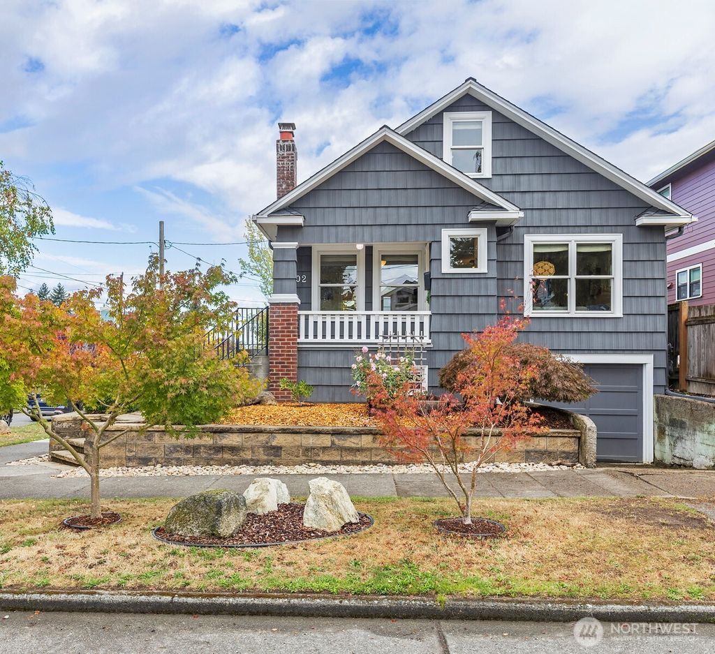 Photo of 102 NE 60th Street, Seattle, WA 98115 (MLS # 2438864)