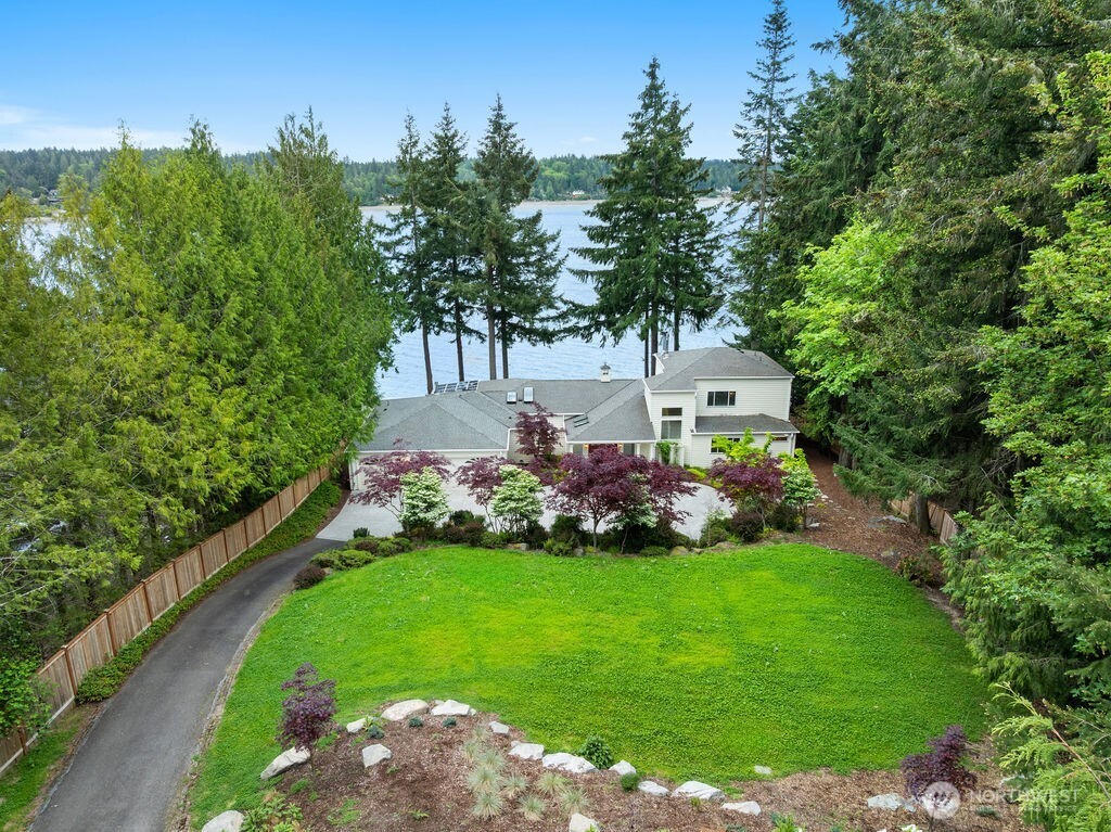 3236 Gravelly Beach Loop NW