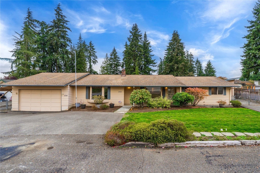 Photo of 2724 96th Street SE, Everett, WA 98208 (MLS # 2597911)