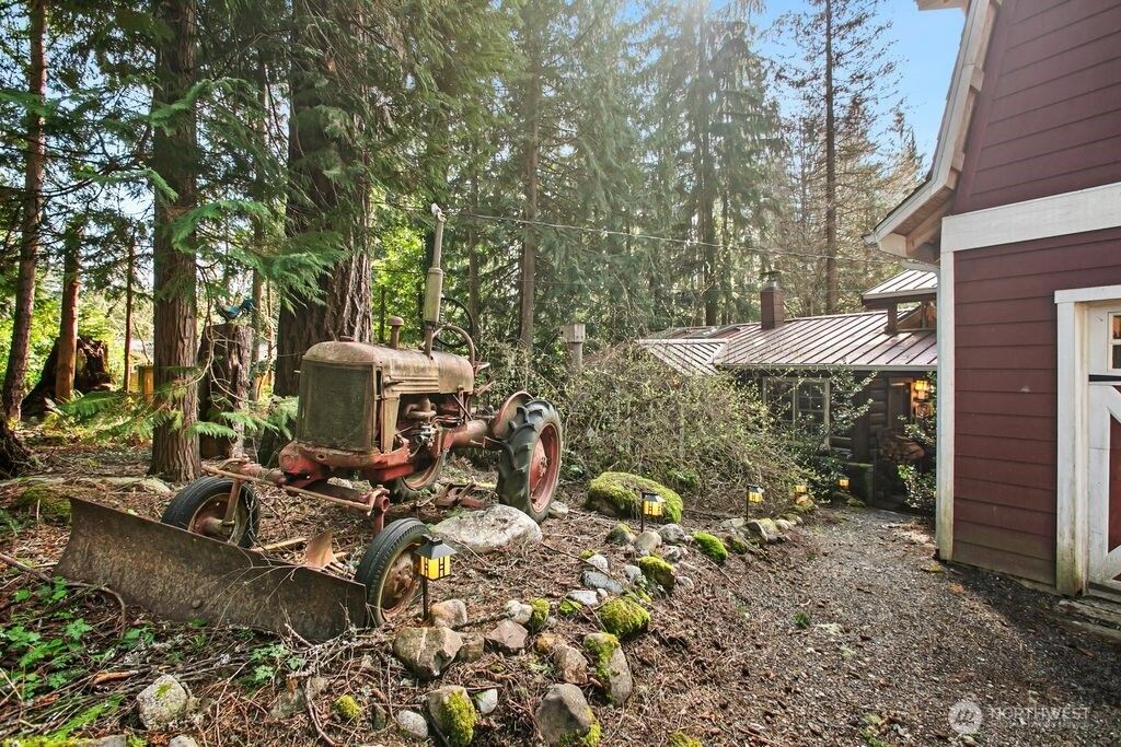 Photo of 19739 324th Avenue NE, Duvall, WA 98019 (MLS # 2497771)