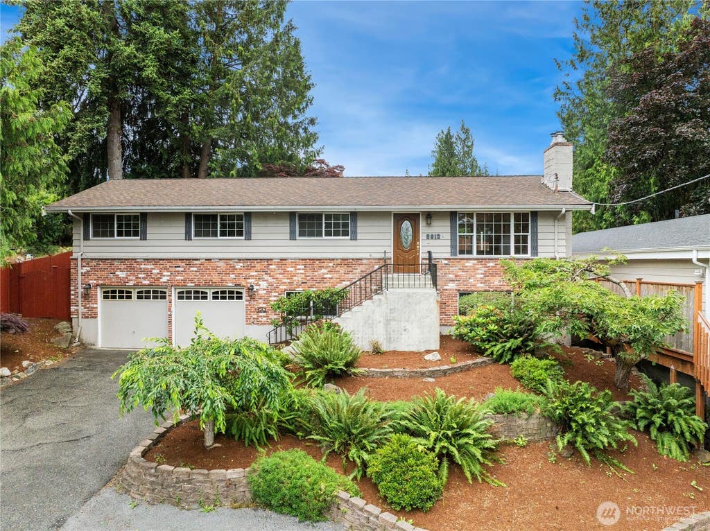Photo of 8912 229th Place SW, Edmonds, WA 98026 (MLS # 2570908)