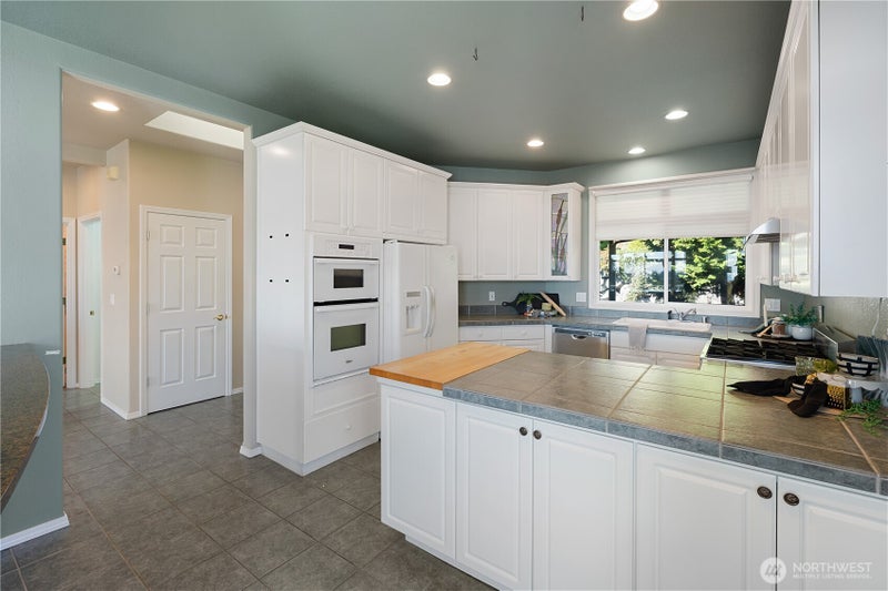 3909 View Ridge 14