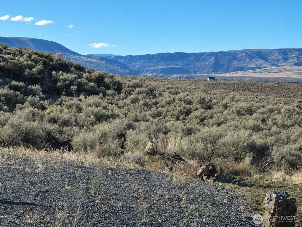 Photo of 290 Wildlands Drive #21, Ephrata, WA 98823 (MLS # 2520896)