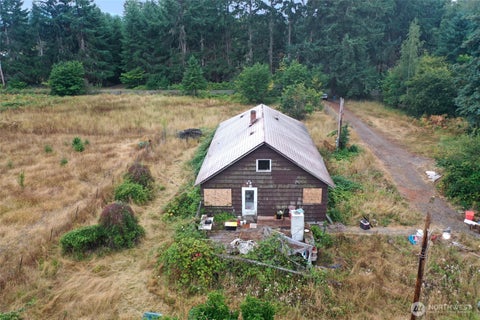 Photo of 10108 138th Avenue SE, Rainier, WA 98576 (MLS # 2572762)