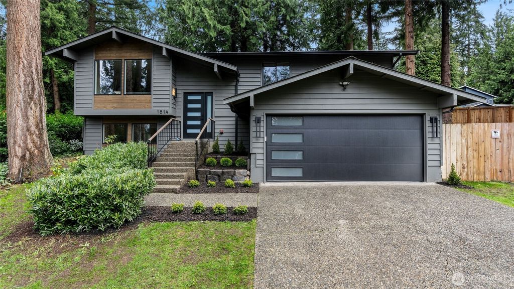 Photo of 1814 218th Place NE, Sammamish, WA 98074 (MLS # 2356350)