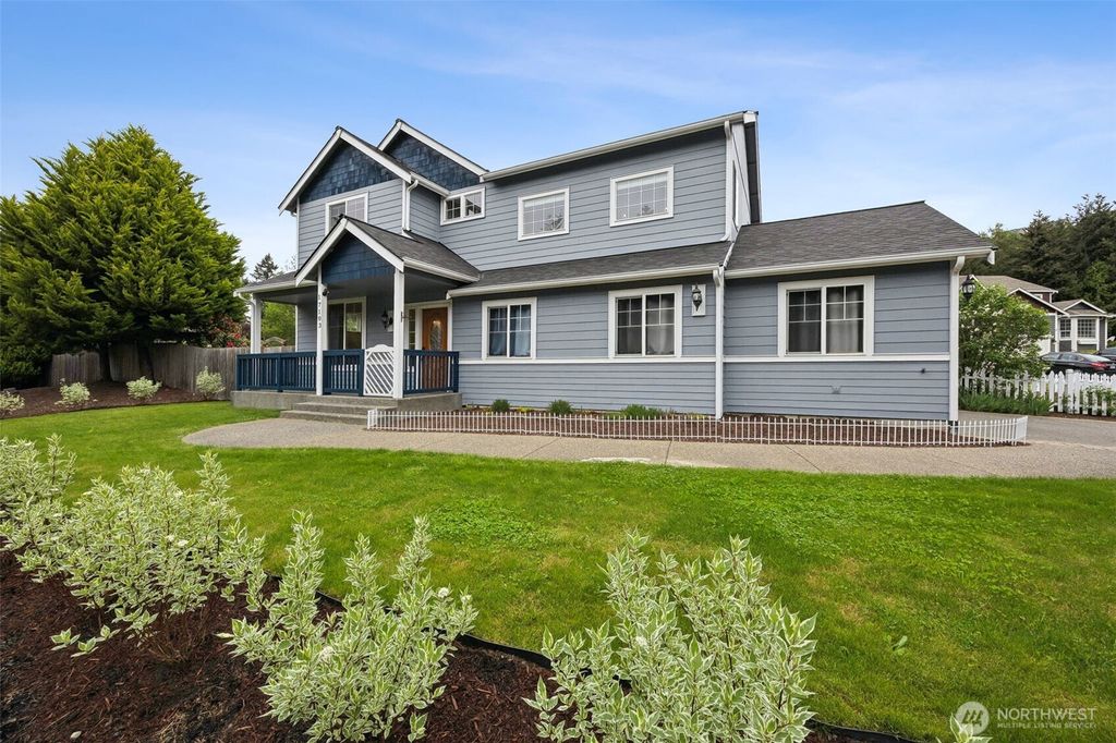 Photo of 17103 112th Street Ct E, Bonney Lake, WA 98391 (MLS # 2519645)