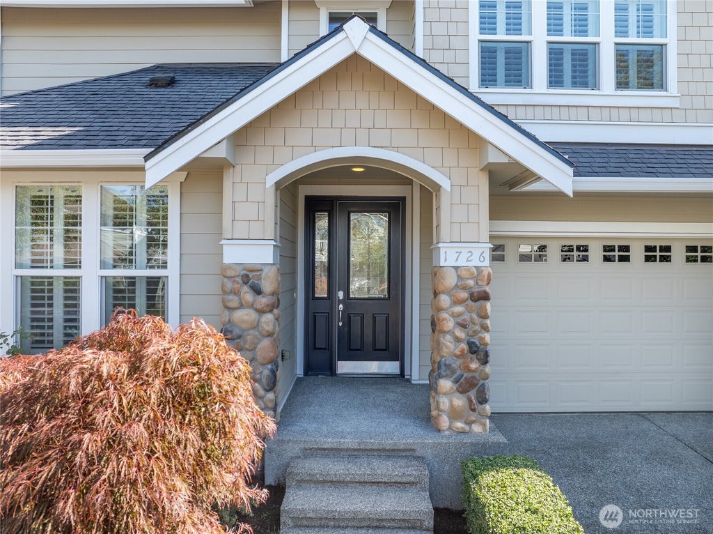 Photo of 1726 28th Avenue NE, Issaquah, WA 98029 (MLS # 2592713)