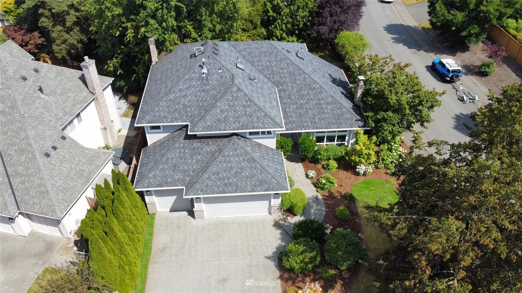 Photo of 2630 233rd Avenue SE, Sammamish, WA 98075 (MLS # 1975868)