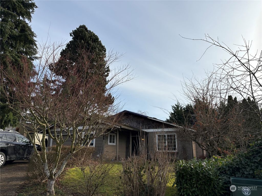 Photo of 903 20th Street, Snohomish, WA 98290 (MLS # 2326781)