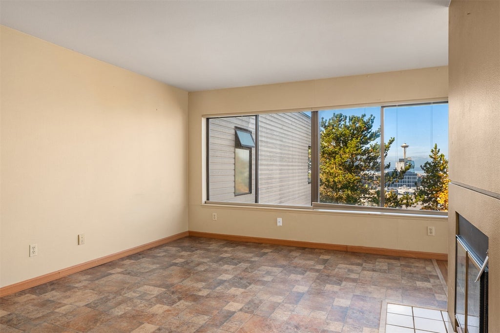 Photo of 211 Summit Avenue E #403, Seattle, WA 98102 (MLS # 2595995)