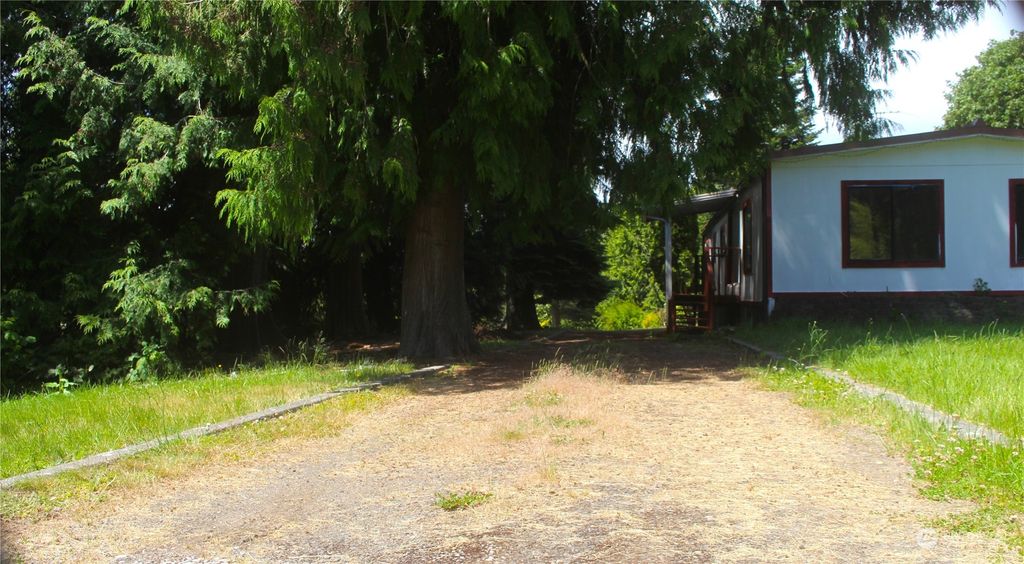 Photo of 12508 NE Phillip Drive, Kingston, WA 98346 (MLS # 2243896)