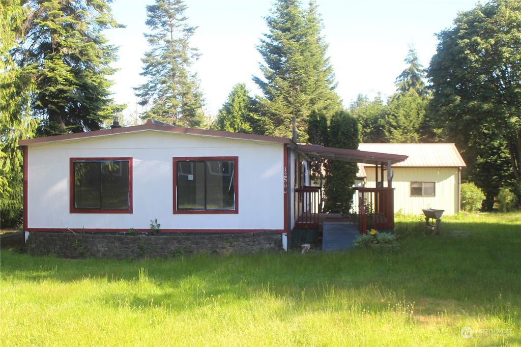 Photo of 12508 NE Phillip Drive, Kingston, WA 98346 (MLS # 2243896)