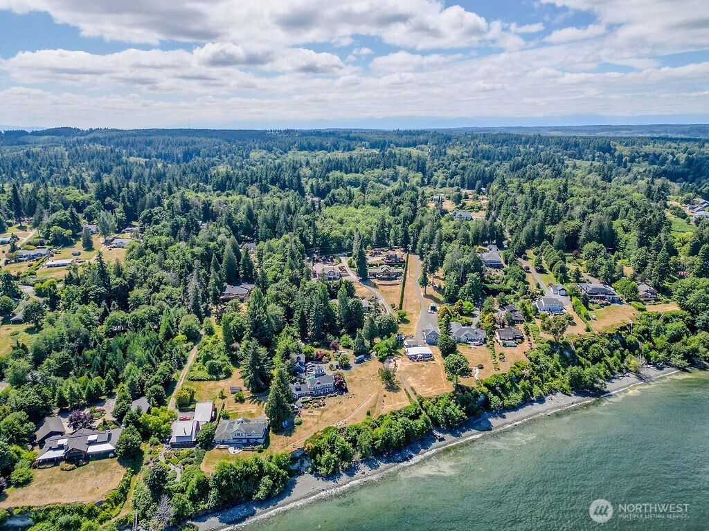 23065 Jefferson Point Road NE