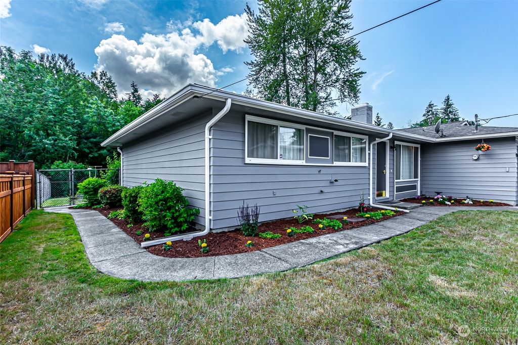 Photo of 4205 S 294th Street, Auburn, WA 98001 (MLS # 2130593)
