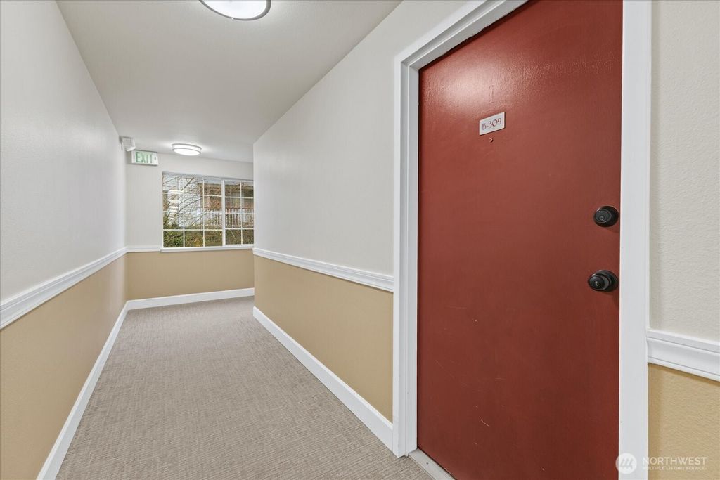 Photo of 132 NE 95th Street #B309, Seattle, WA 98115 (MLS # 2486512)