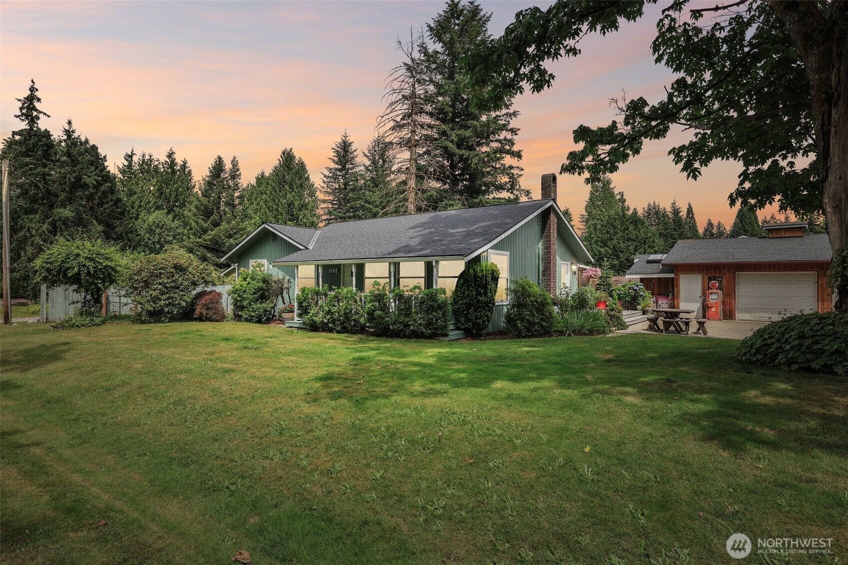 1105 Dyer Road