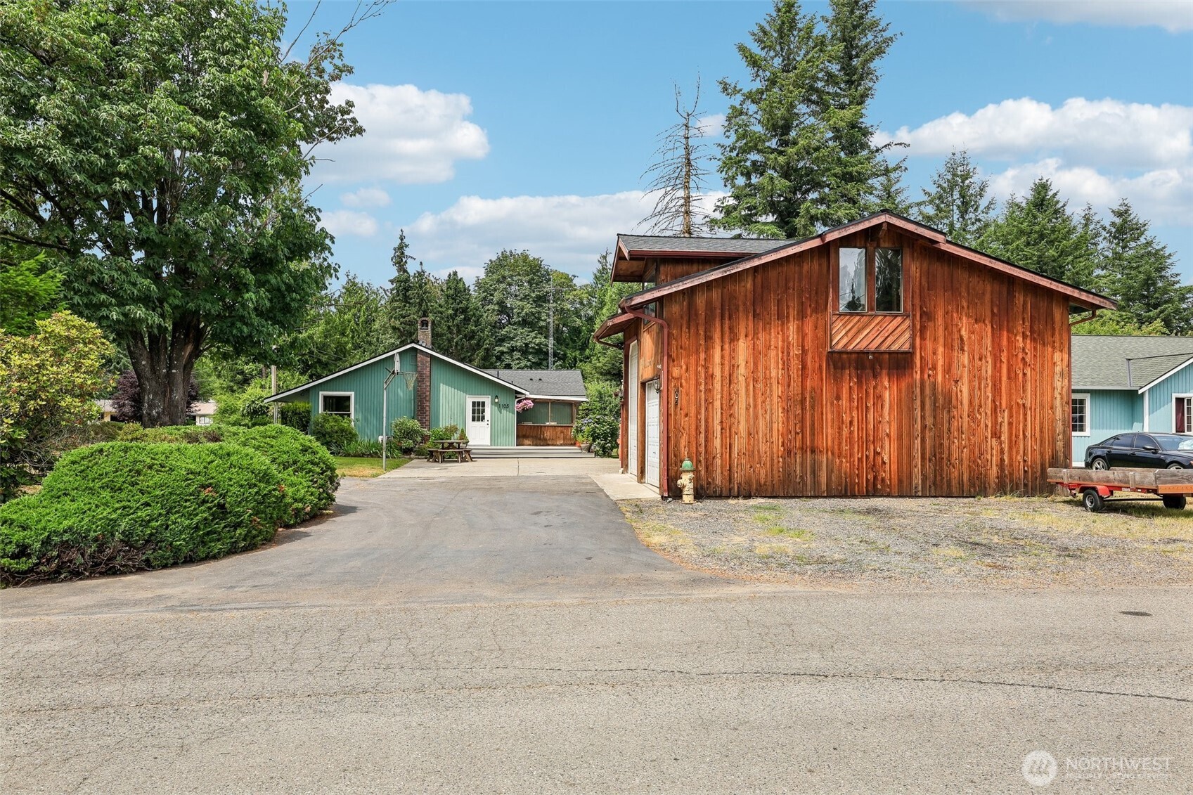 1105 Dyer Road