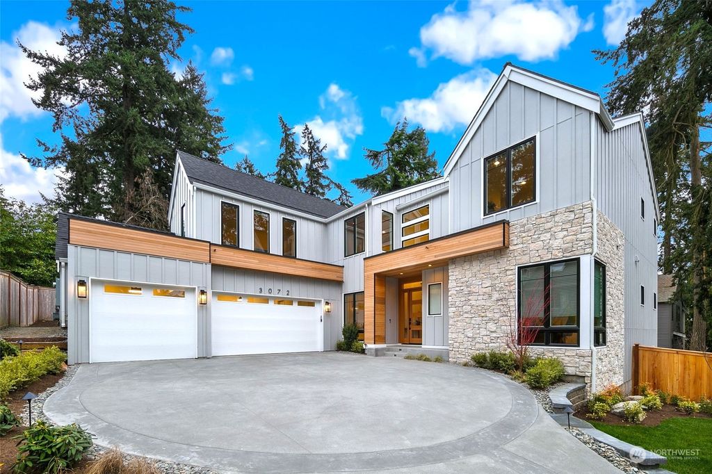 Photo of 3072 106th Avenue SE, Bellevue, WA 98004 (MLS # 2203881)