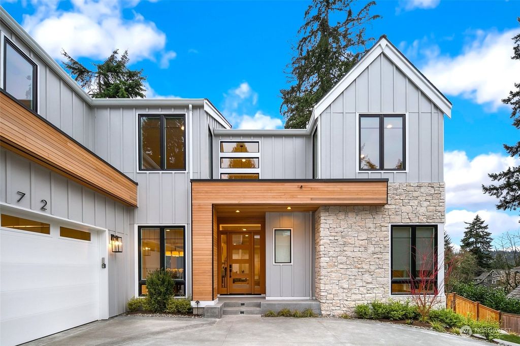 Photo of 3072 106th Avenue SE, Bellevue, WA 98004 (MLS # 2203881)