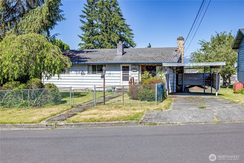 Photo of 3245 Almira Drive, Bremerton, WA 98310 (MLS # 2534554)